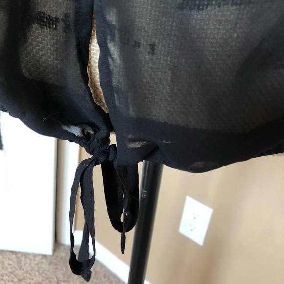 American Eagle sequined lightweight sweater - Picture 5 of 7